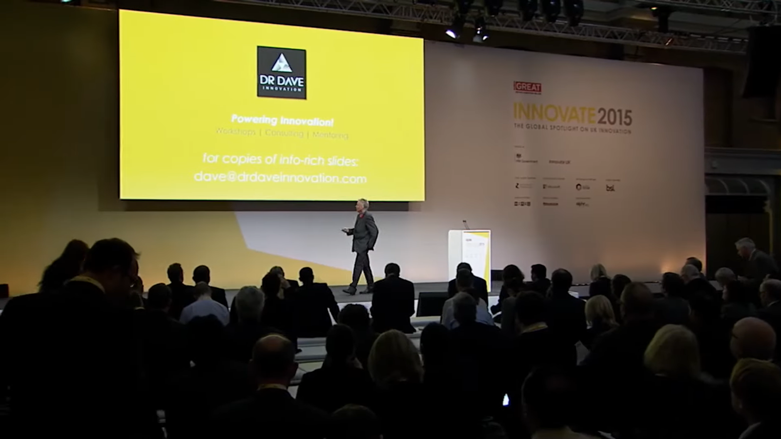 Dr. Dave Richards delivering his INNOVATE 2015 keynote